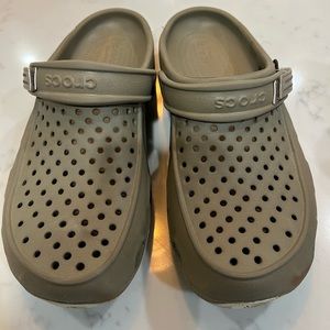 Crocs mens size 9